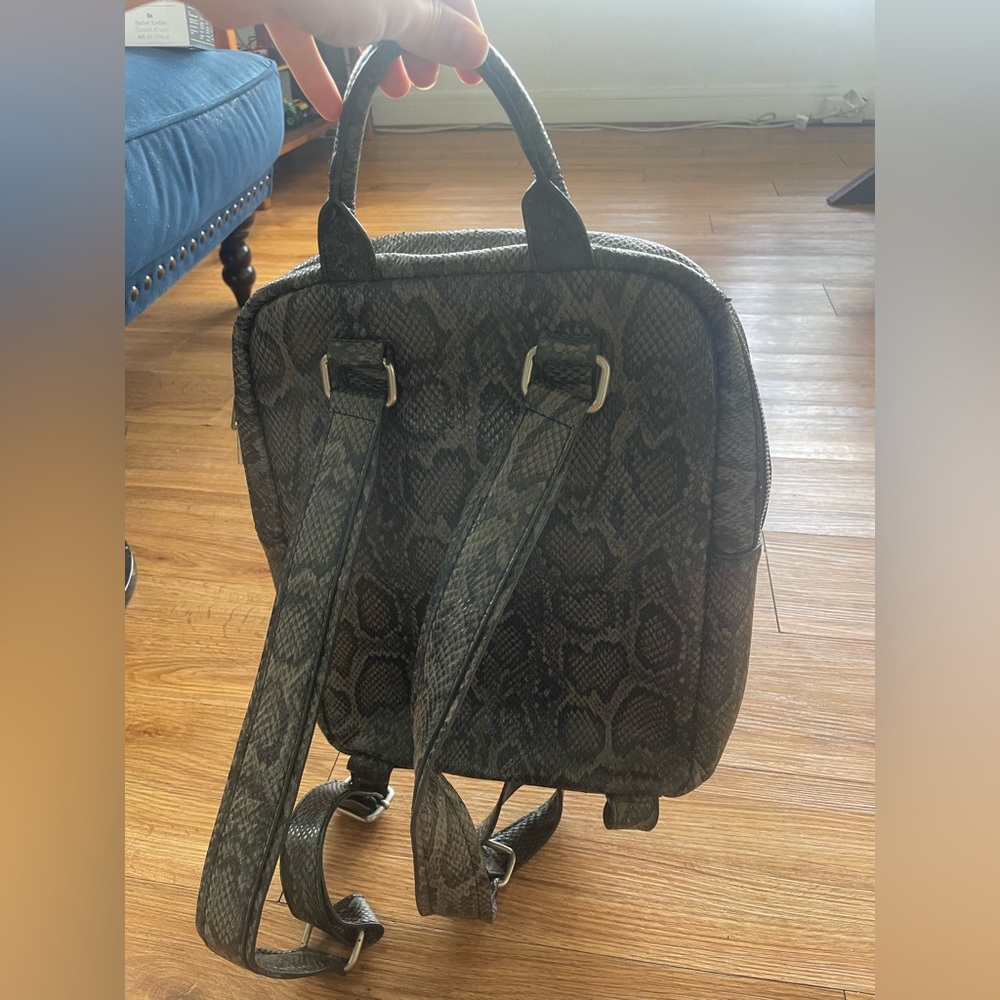 Snakeskin Backpack - Picture 3 of 3
